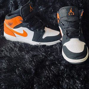 Nike Air Jordan 1 Mid Shattered Backboard